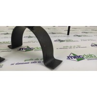 Alari Medi in Ferro Battuto Cm 40x35h Nero con Pomelli in Ottone|19,50 €